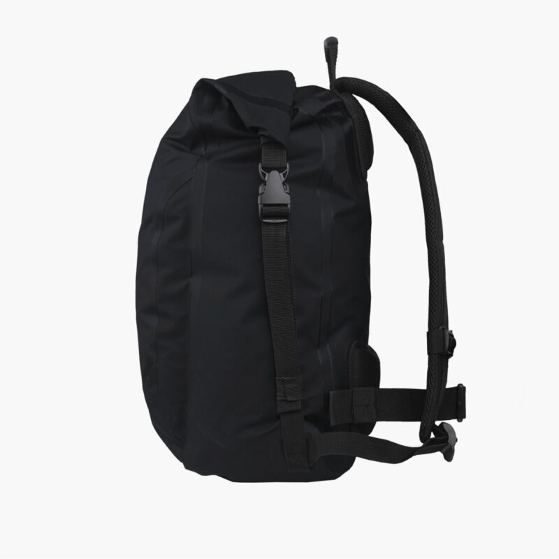 30L Drybag Daysack - Black | Lomo Watersport UK. Wetsuits, Dry Bags ...